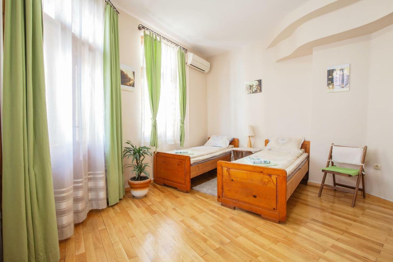 Time Traveling Apartment Sofia City Exteriér fotografie