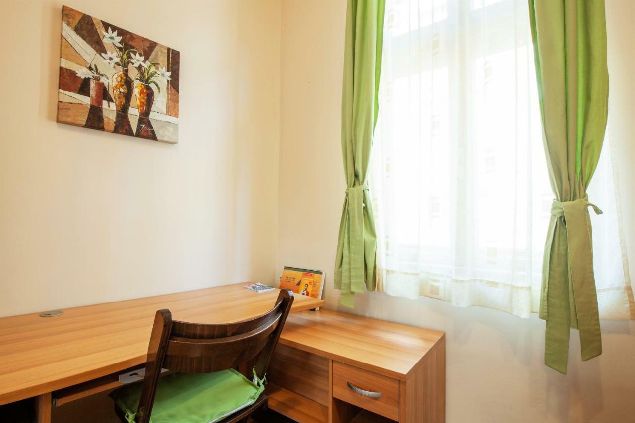 Time Traveling Apartment Sofia City Exteriér fotografie